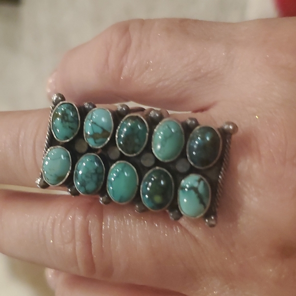 10 Stone Sterling Turquoise Ring. Size 9 - Picture 6 of 6